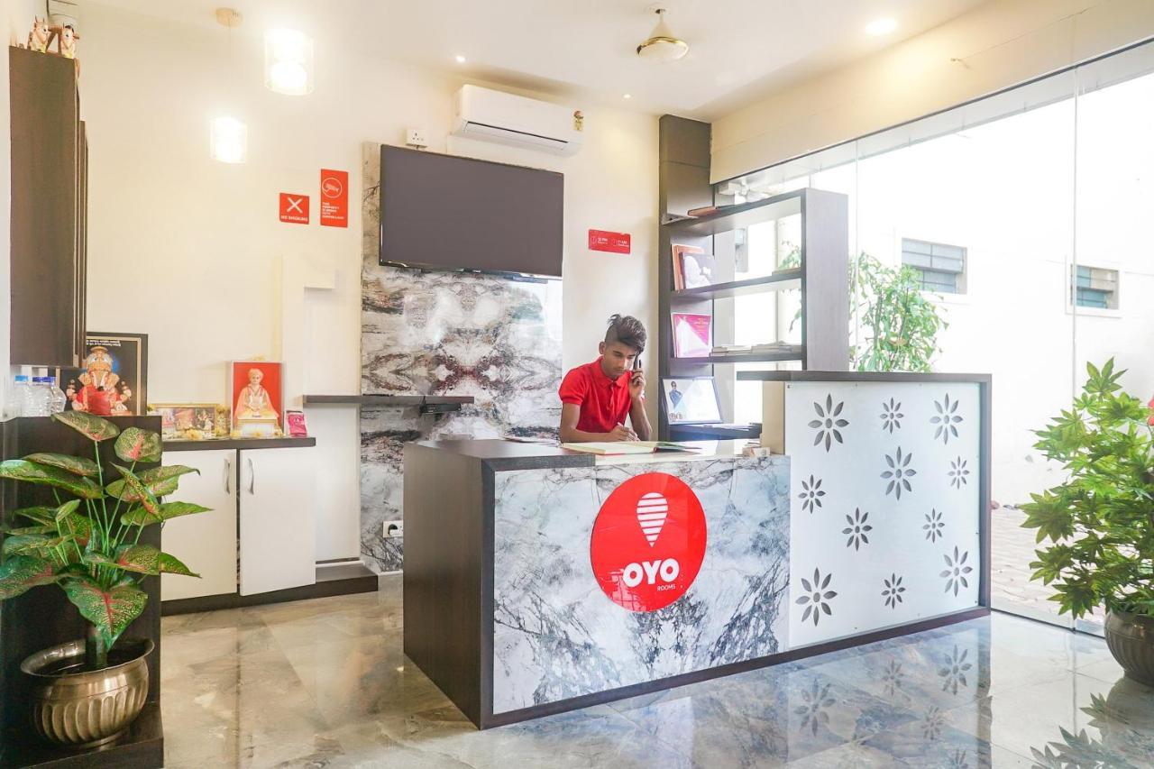 Oyo 15741 Z Inn Phursungi Eksteriør billede